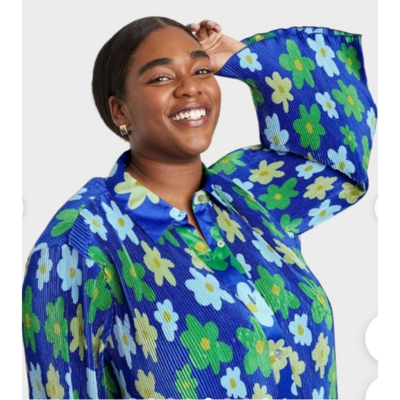 Black History Month Allover Floral Crinkle Plisse Button Down Shirt - Picture 1 of 12
